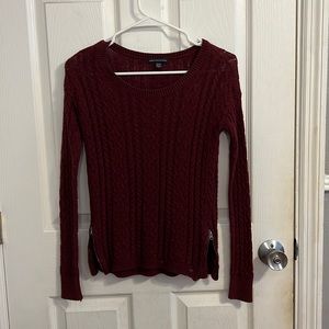 American eagle sweater